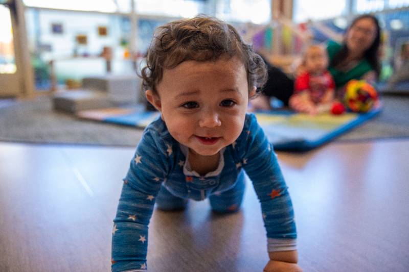 CDC child crawling