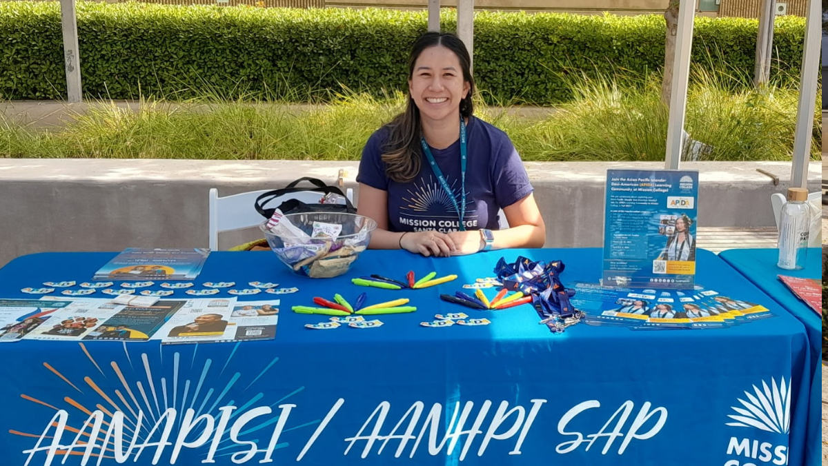 Smiling students on campus