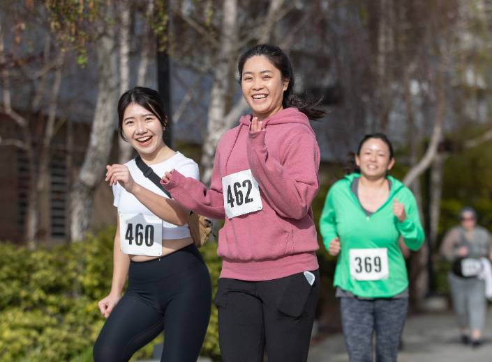 Runners participant in 5k at Mission College.